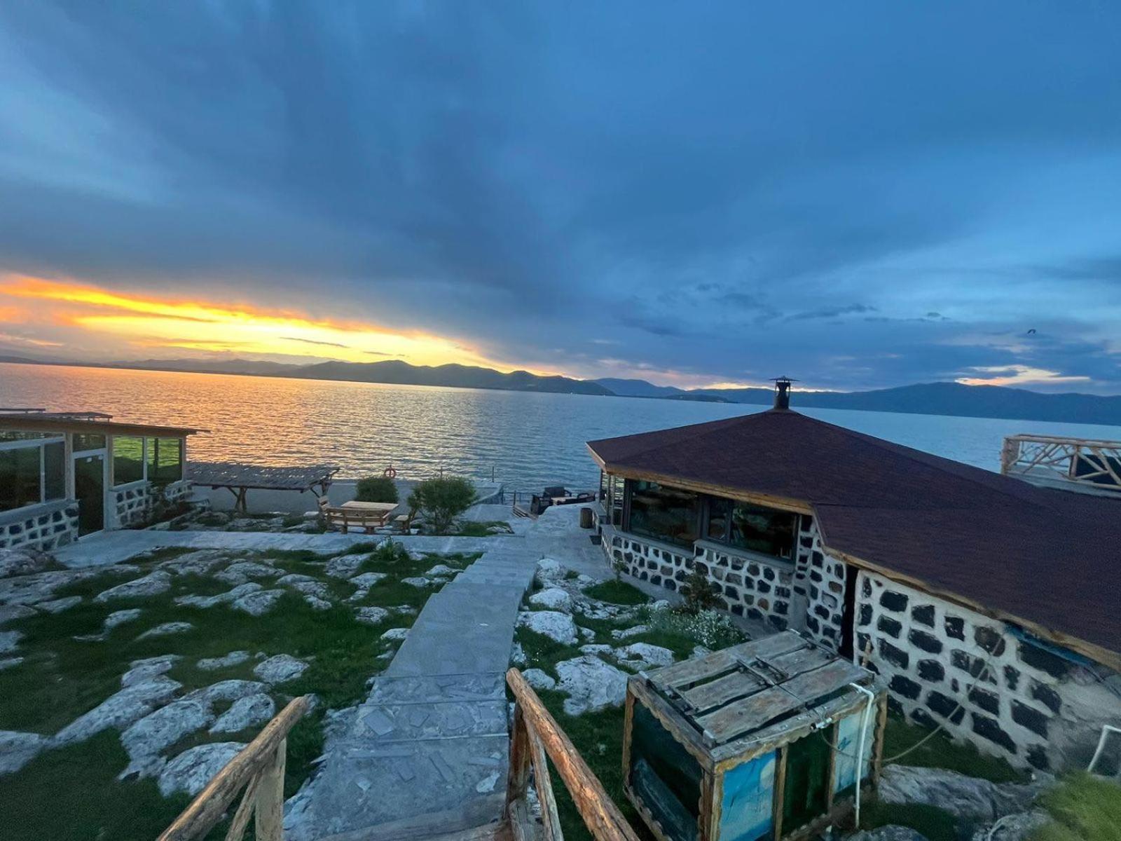 Tsovasar Family Rest Complex Aparthotel Tsovazard Buitenkant foto
