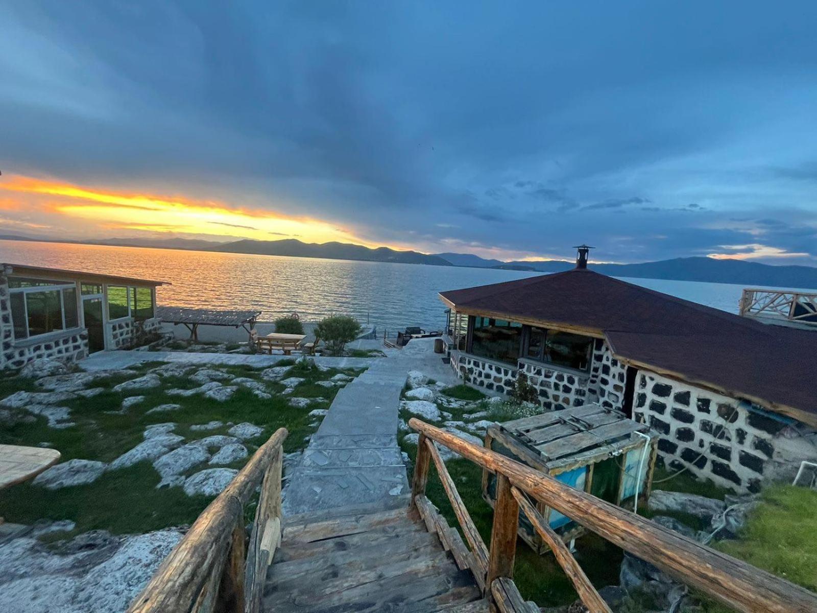 Tsovasar Family Rest Complex Aparthotel Tsovazard Buitenkant foto